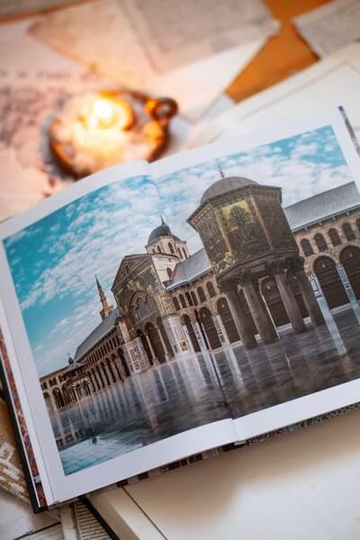 Главное в истории исламского искусства. Ключевые произведения, эпохи, династии, техники